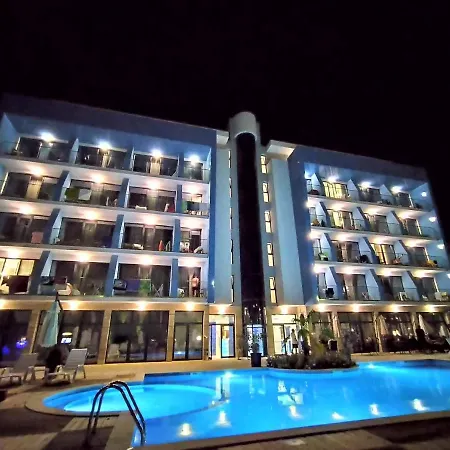 Pautalia Hotell 3*
